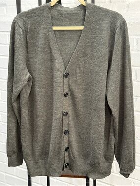 Men's V-Neck Button Cardigan Sweater - Gray